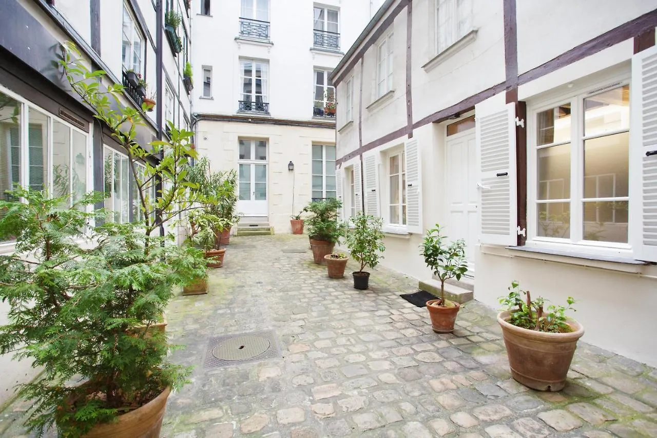 Apartment Le Marais By Studio Prestige Paris